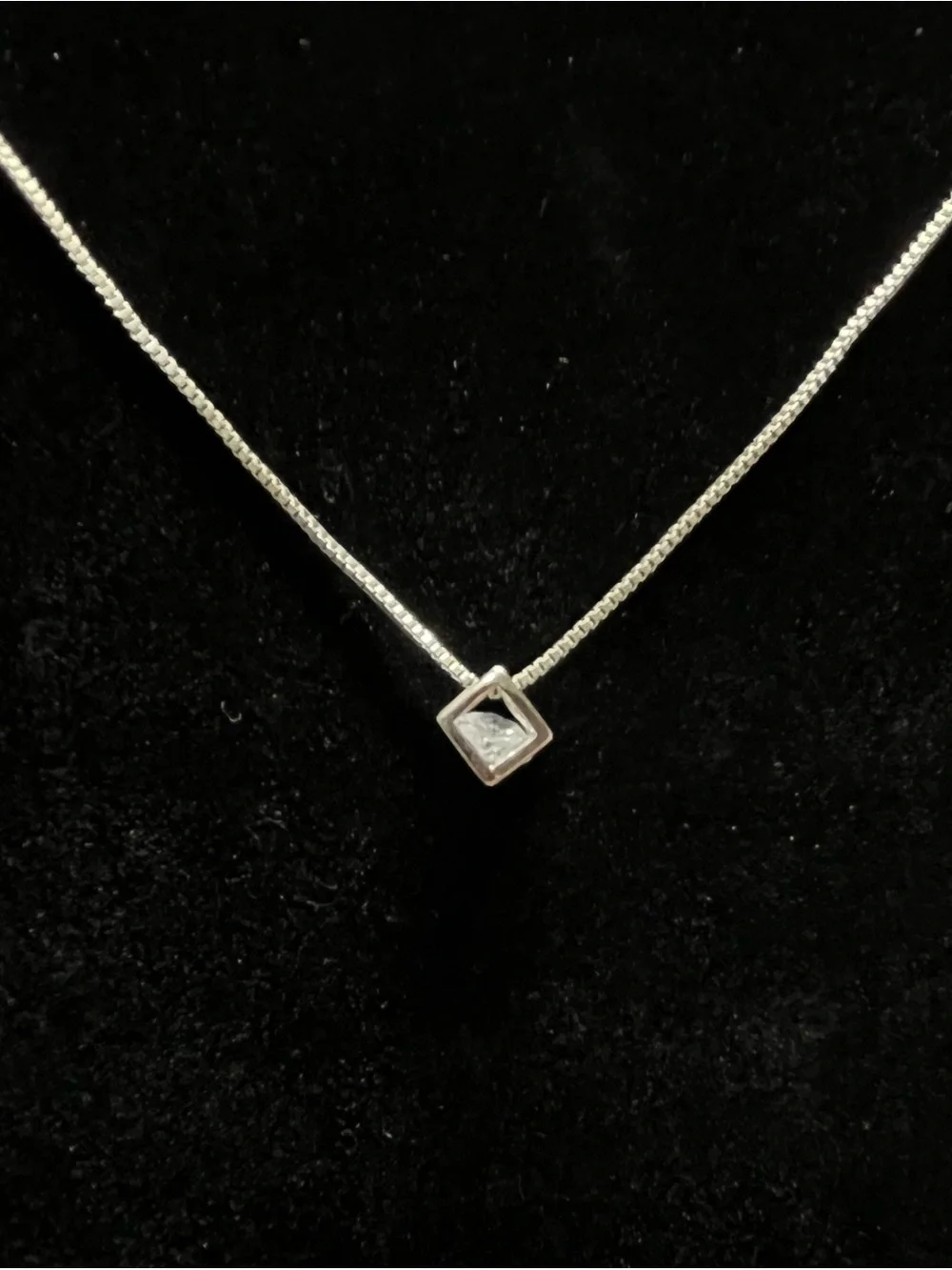 N/A modern silver